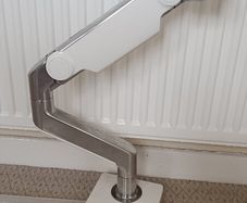 Humanscale M10 monitor arm
