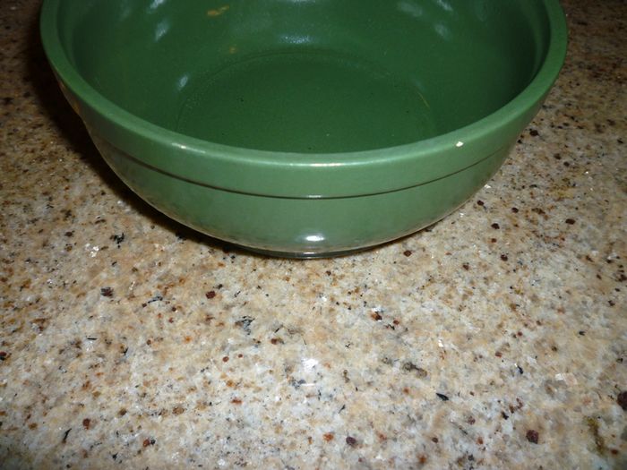 Giant Serving platter, Ramekins, Bowls, Dish. Plate. Moville. 8 ITEMS