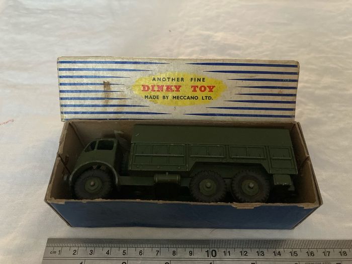 Dinky 622. 10-ton army truck. In box. Both excellent condition.