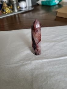 Agate obelisk red,white