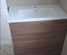 Bathroom vanity unit