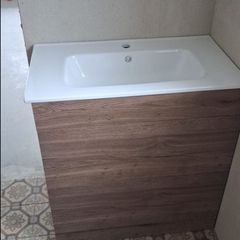 Bathroom vanity unit