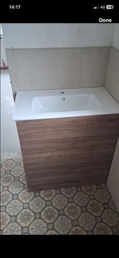 Bathroom vanity unit