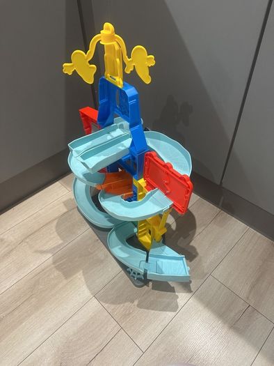 Spidey race track