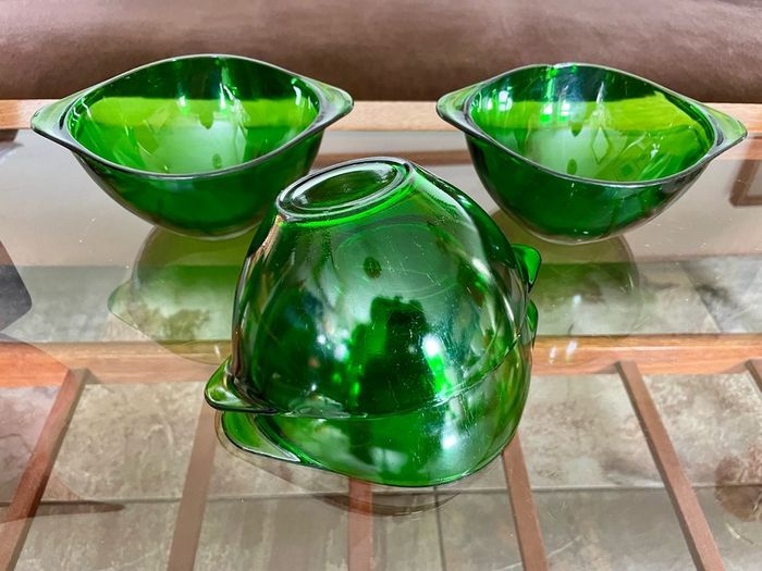 4 Stylish Vintage Vereco France Forest Green Clear Bowls with Tab Handles 1960 70s