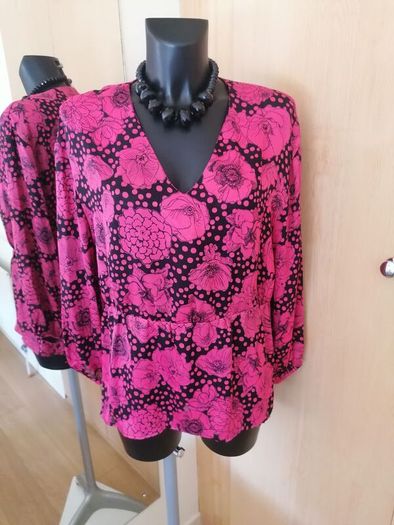 Women's Blouse NWT SIZE 14