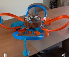 Hot wheels stunt crash track