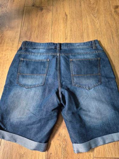 Men's denim shorts W36