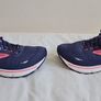 Brooks ghost 15 Size 6.5 eu 40 pink/Navy in excellent condition Image 4