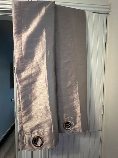 Ring Top Lined Curtains & Wooden Curtain pole