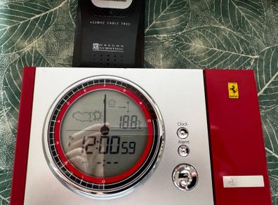 Oregon Scientific Ferrari Maranello FSP-301 projection alarm/weather clock