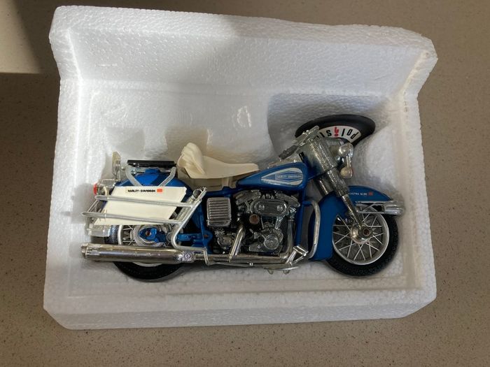 Harley Davidson Electra Glide Scale 1/15 Polistil Year 1978