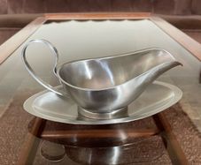 Retro Quality Viners Stainless Steel Sauce Boat and Tray