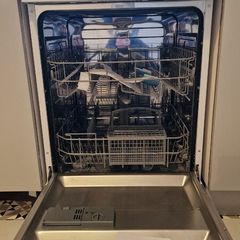 Brand New Dishwaser - PowerPoint P2612M2WH