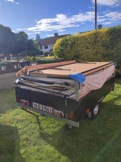 Trailer Tent