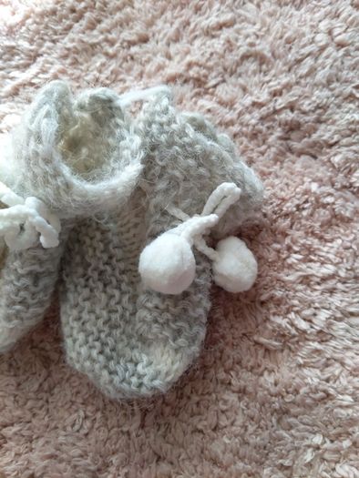 Baby woolen boots