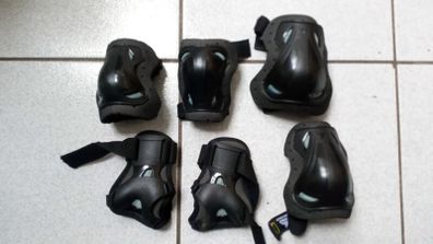 Rollerblade skating protectors knee elbow & wrist pad