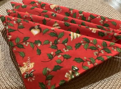4 New Christmas Napkins