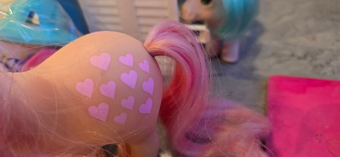Pretty Parlour 1982 Complete (no box) with Peachy and Twinkles the Cat MLP G1 My Little Pony Accessories Playset