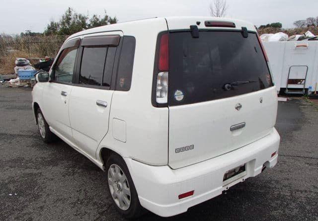 Wanted 1998-2000 Z10 Nissan Cube