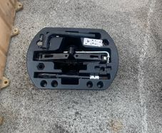 clio captur wheel changing kit Renault