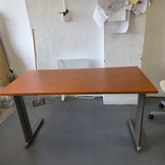 2 Computer Desks
