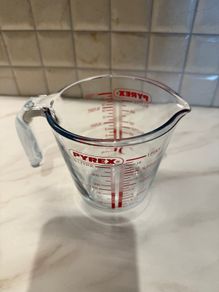 measuring cup