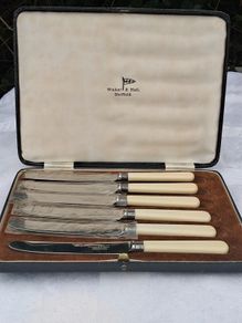 Walker & Hall Sterling Silver Collared Set Of Six Knives(1940)