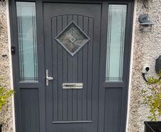 Anthracite Palladio door and side lights