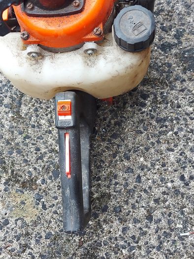 Green Line, Model GT 600D, Petrol Hedge Trimmer in very good condition, not tested