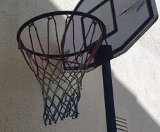 A Free Standing Basket Ball Hoop - Read Carefully - #