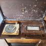 old record player/radio Image 4