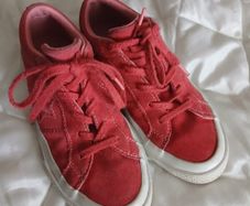 Red Converse