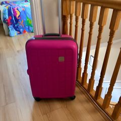 Tripp Medium Suitcase