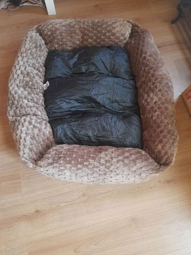 Brand new still with attached tag extra large pet bed