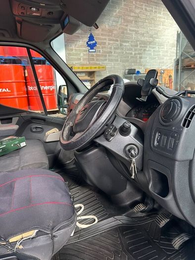 Nissan NV400 2014