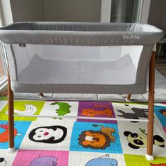 Babylo You & Me Bedside Crib Excellent Condition