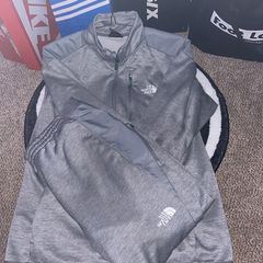 The North Face Performance 2 Piece Set