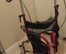 Rollator - 3 wheels with a seat
