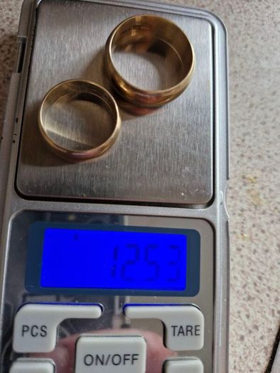 9ct gold wedding bands