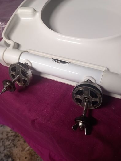 shanks  & counter top and 2 toilet seats