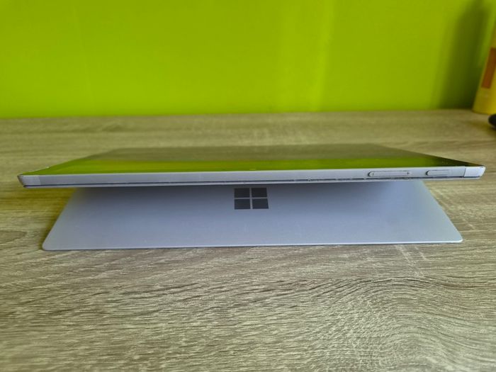 Microsoft Surface Pro 6