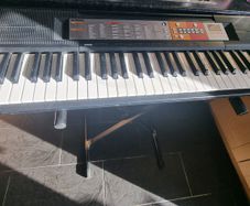 Yamaha PSR-F50 kayboard