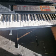 Yamaha PSR-F50 kayboard