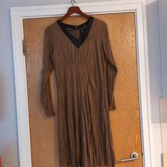 Lauren Vidal Designer Dress.  (Unique Piece) S.M - 12   B.N.W.T.