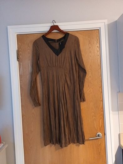 Lauren Vidal Designer Dress.  (Unique Piece) S.M - 12   B.N.W.T.