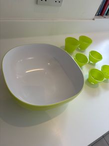 Fruit / Salad Bowl & 6 tea light holders lime green