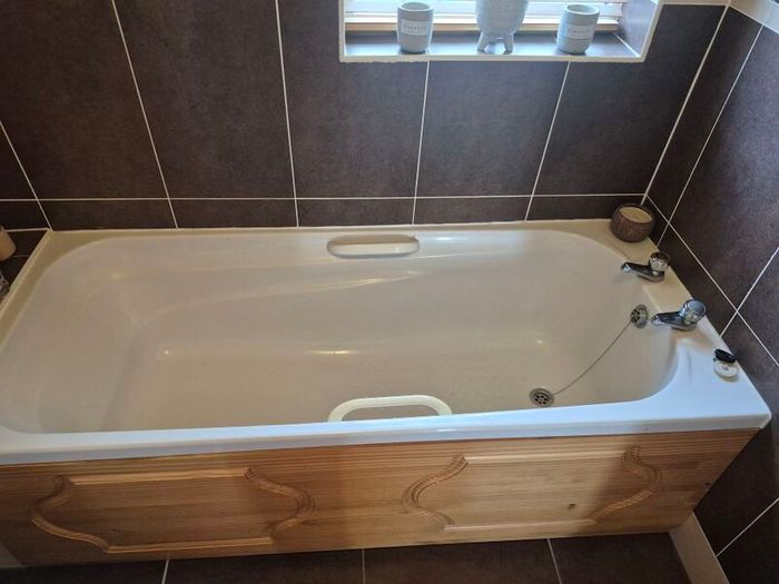 bathroom suite