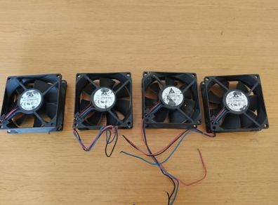 Computer Fans 80mm x 80mm x 25mm