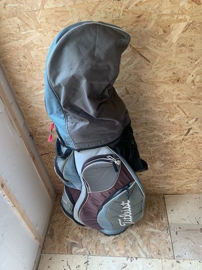 Full bagged Mens Golf set (irons, putter, drivers) (RH)